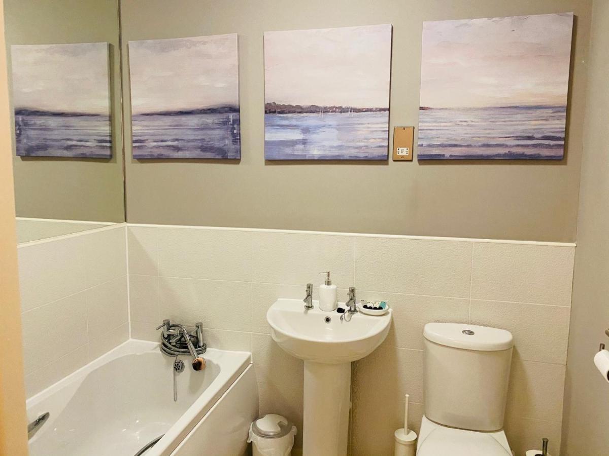 Stunning Sea Views, Luxury Apartment Beaches & Restaurants Are A Short Walk Away New Quay Exterior foto